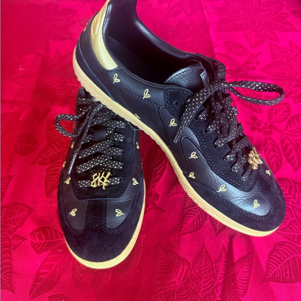 Skechers Black & Gold Heart Accent Sneakers
